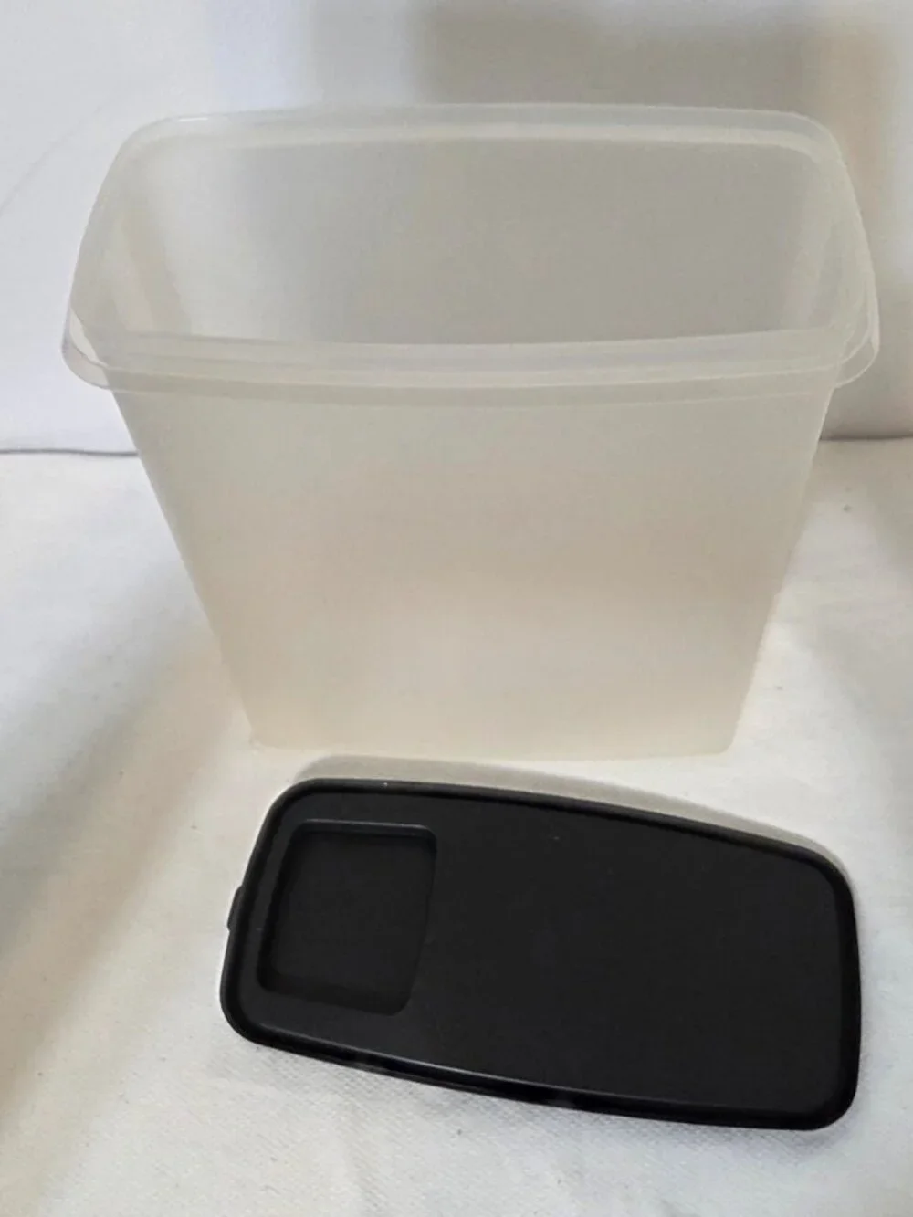 Tupperware used great
